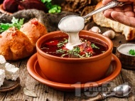 Супа борш с червено цвекло, кисело зеле, свинско месо и грах